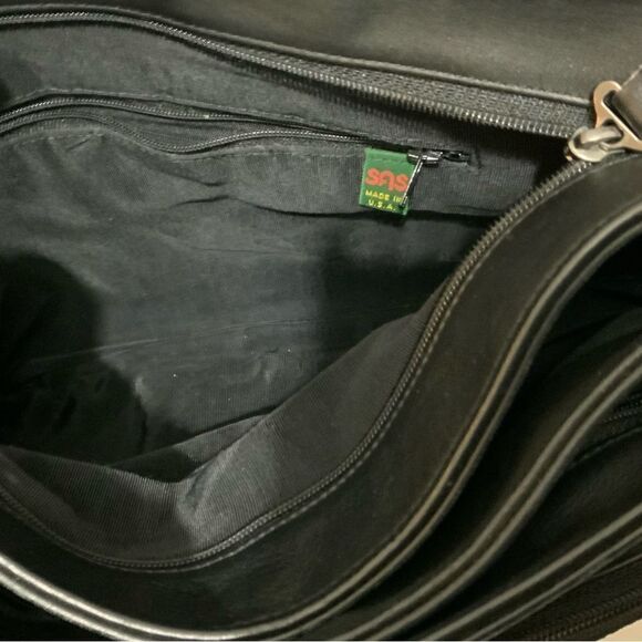 Black SAS Leather Shoulder Bag Made in the USA Multi Pocket - Picture 8 of 12